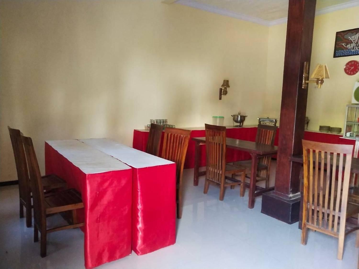 Surya Guest House Probolinggo Kültér fotó