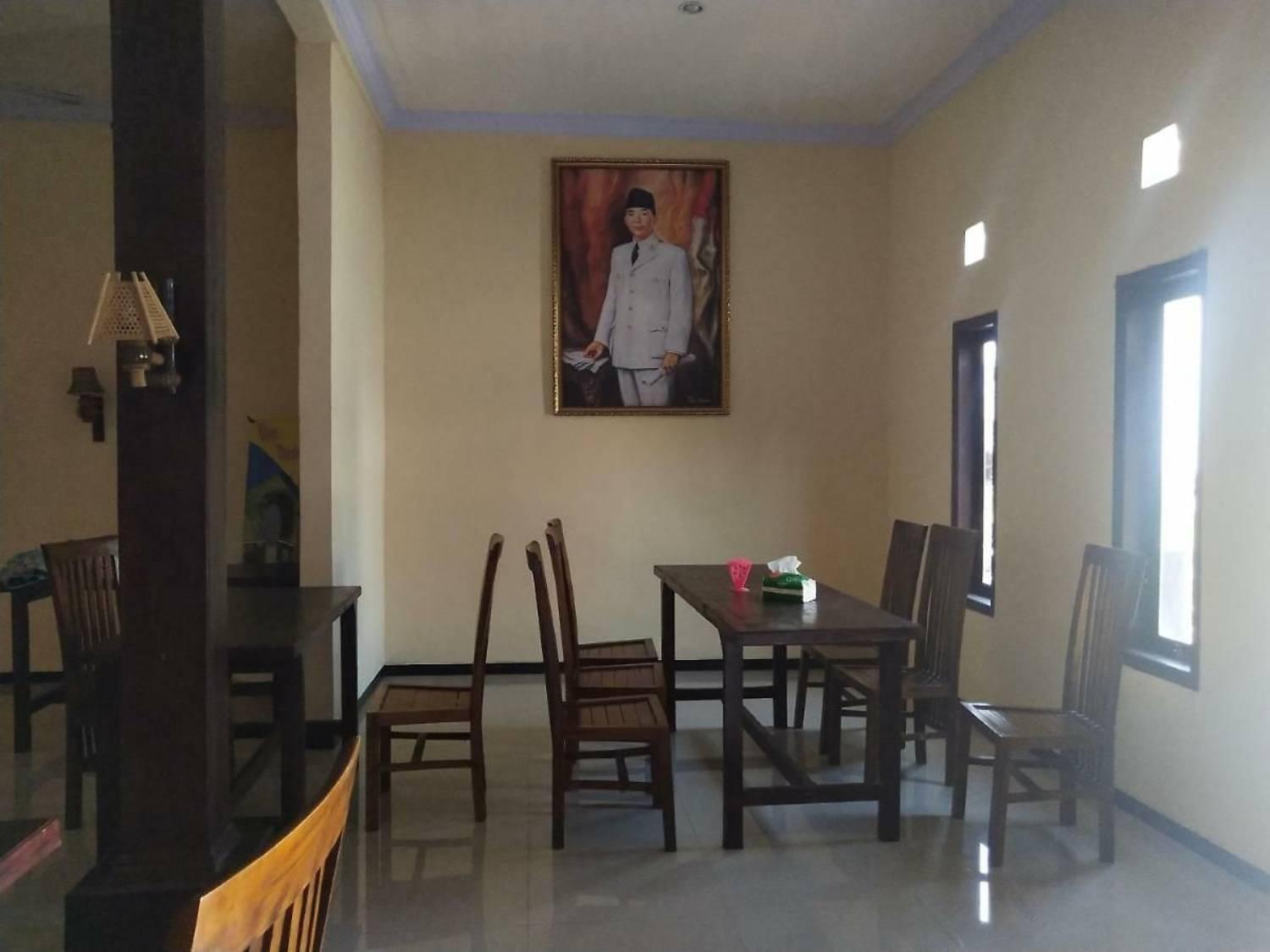 Surya Guest House Probolinggo Kültér fotó
