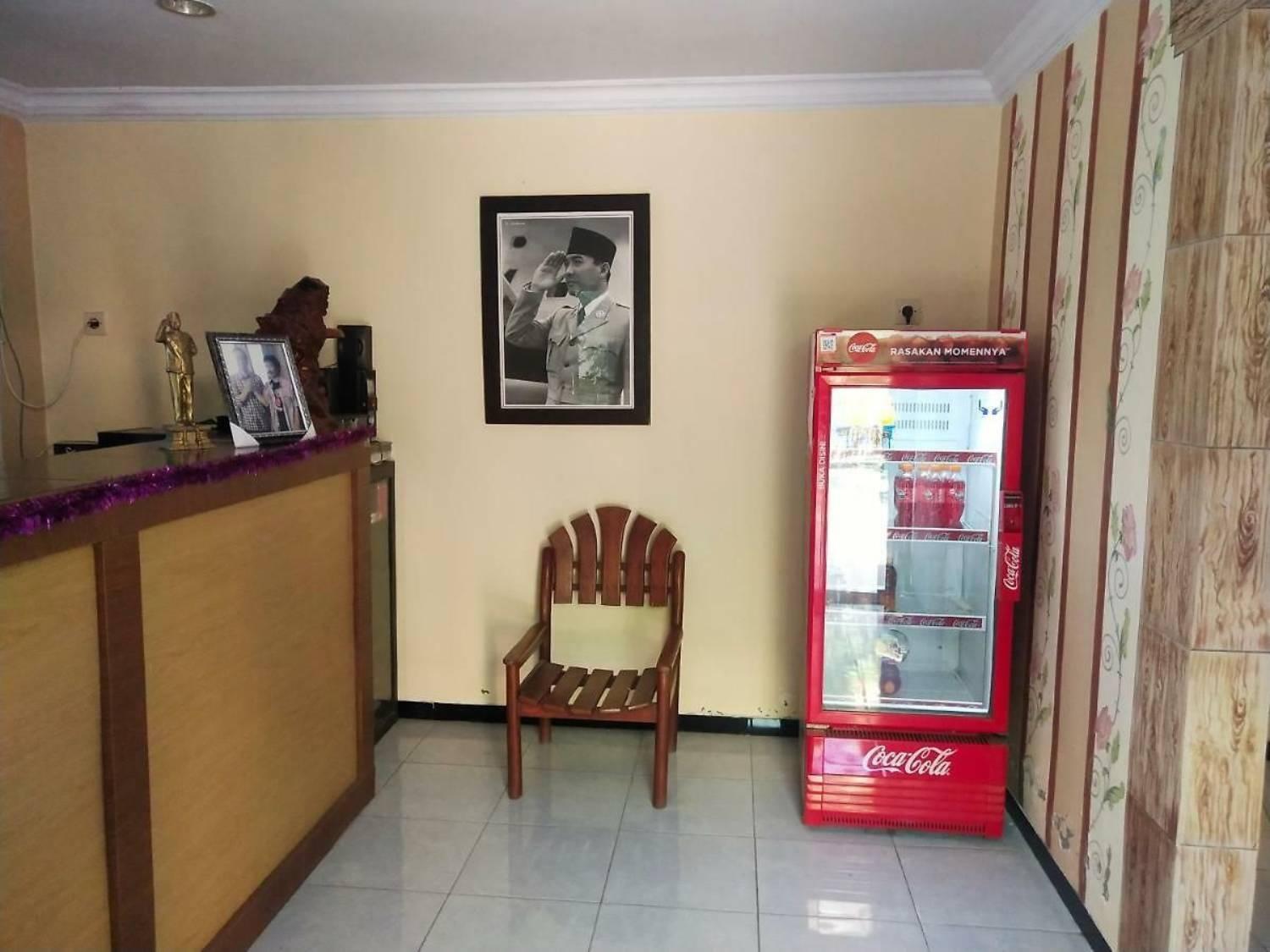 Surya Guest House Probolinggo Kültér fotó