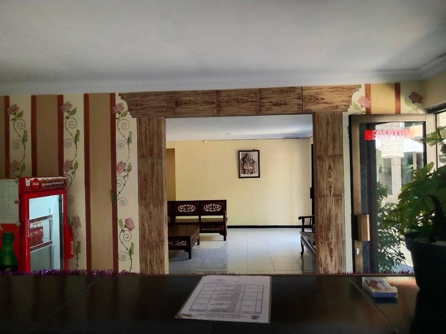 Surya Guest House Probolinggo Kültér fotó