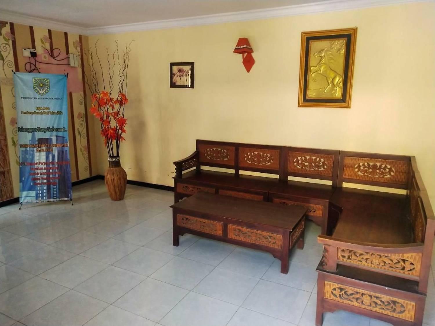 Surya Guest House Probolinggo Kültér fotó