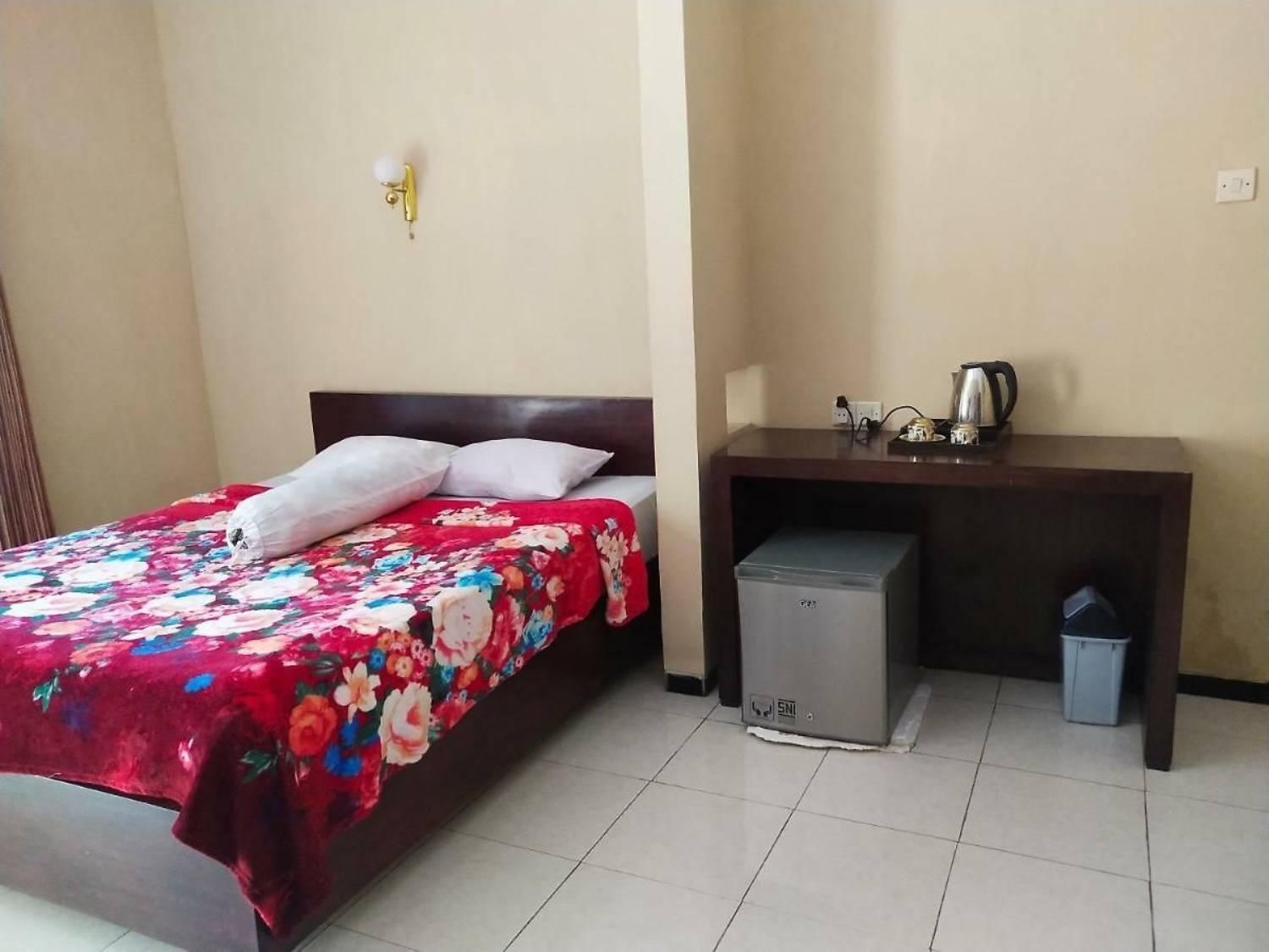 Surya Guest House Probolinggo Kültér fotó