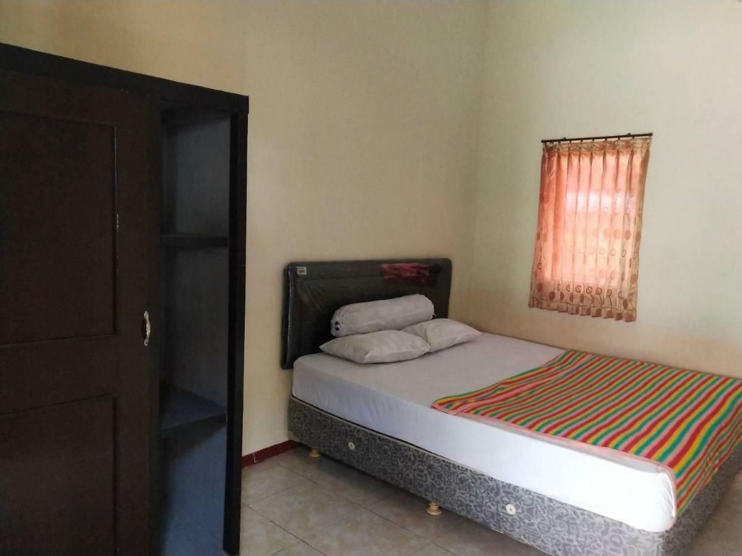 Surya Guest House Probolinggo Kültér fotó